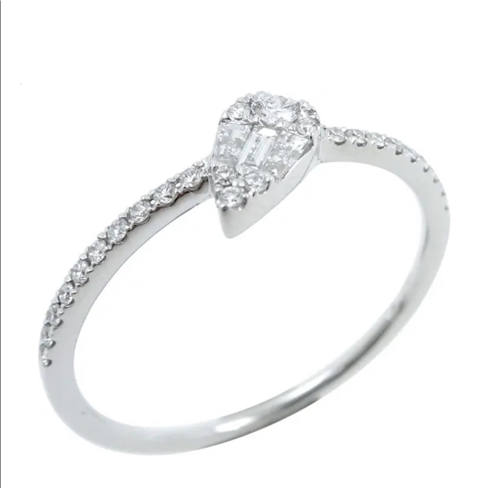 🆕 18k white gold Pear Cut Diamond Ring